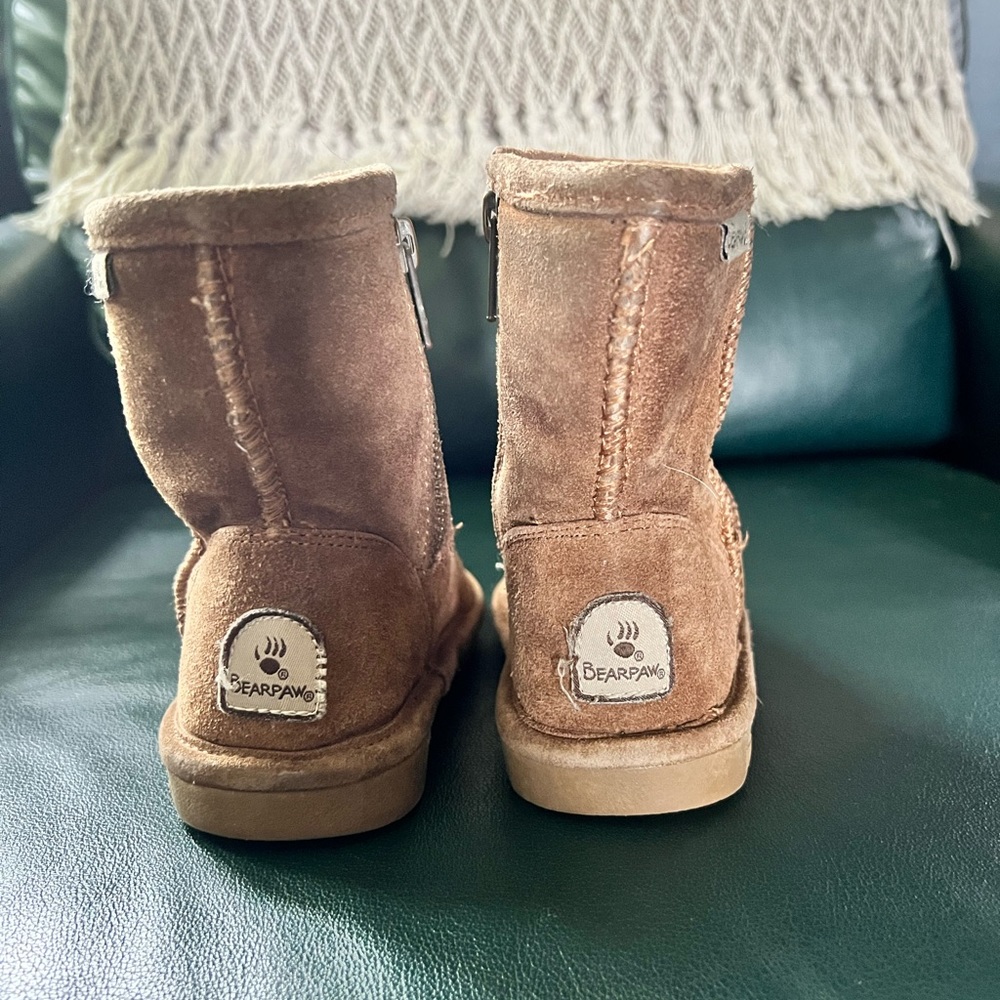 Toddler bear paw winter boots